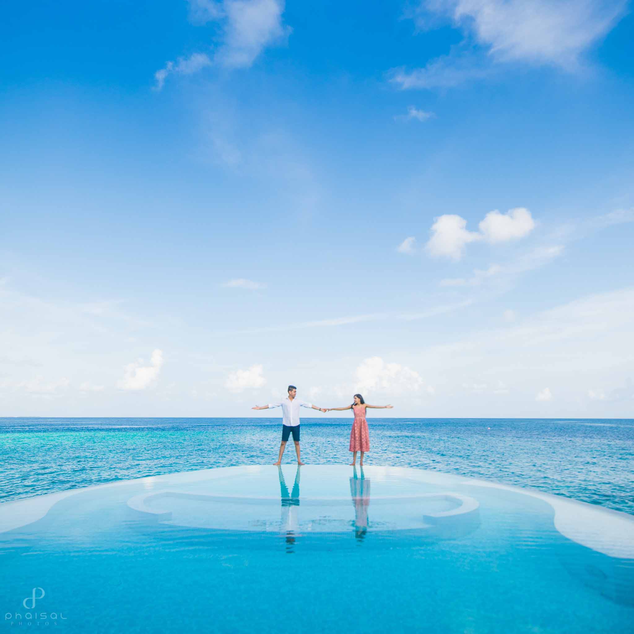 Honeymoon photographer in maldives