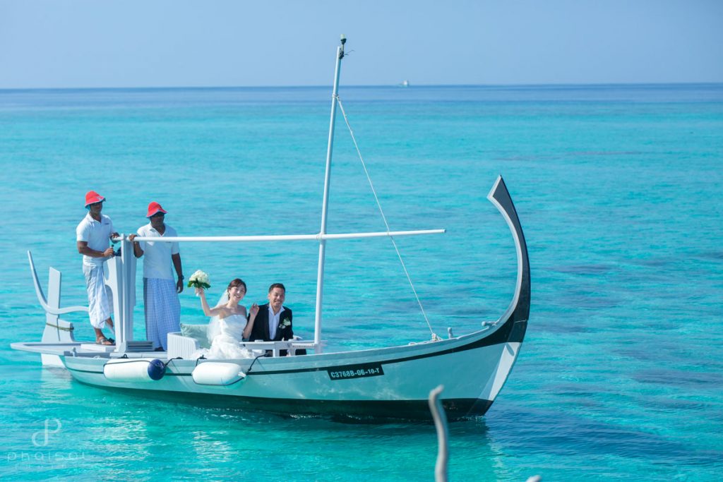 maldives destination wedding at four seasons landaa giraavaru