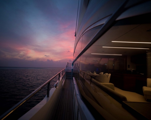 luxury yacht in maldives